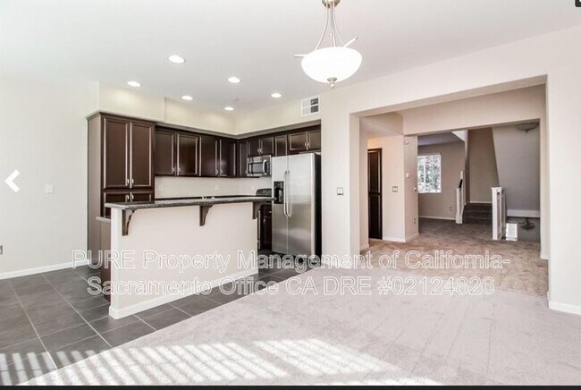 Building Photo - 1749 Camino Real Way