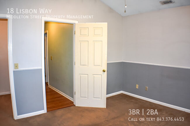 Building Photo - 18 Lisbon Way