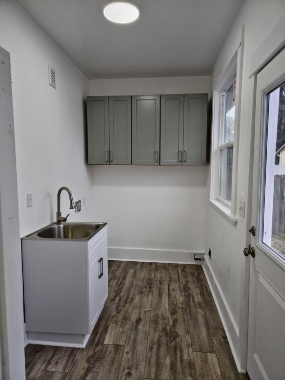 Building Photo - 205 SE Lane Ave