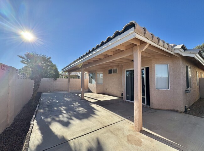 Building Photo - 1009 Torington Dr