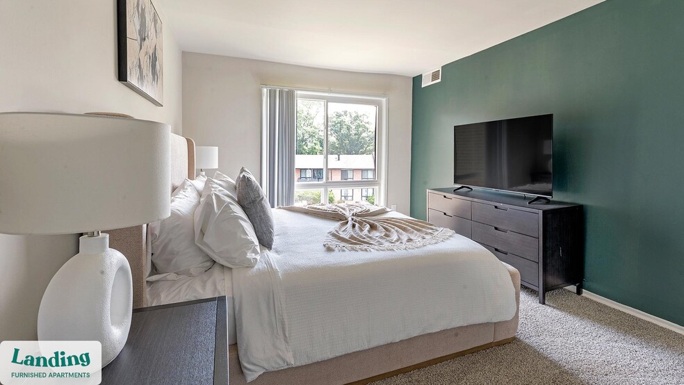 Building Photo - 6220 Springhill Dr