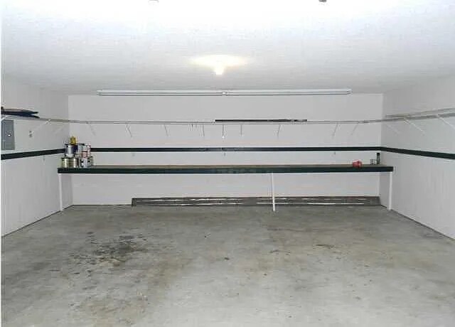Building Photo - 1886 Lodgepole Dr