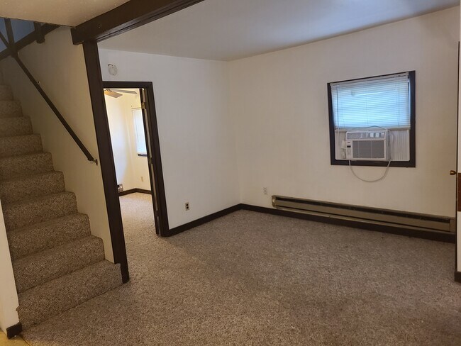 Building Photo - 510 S Franklin St