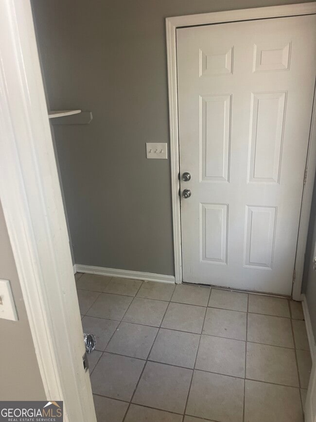 Building Photo - 2611 Country Trace SE