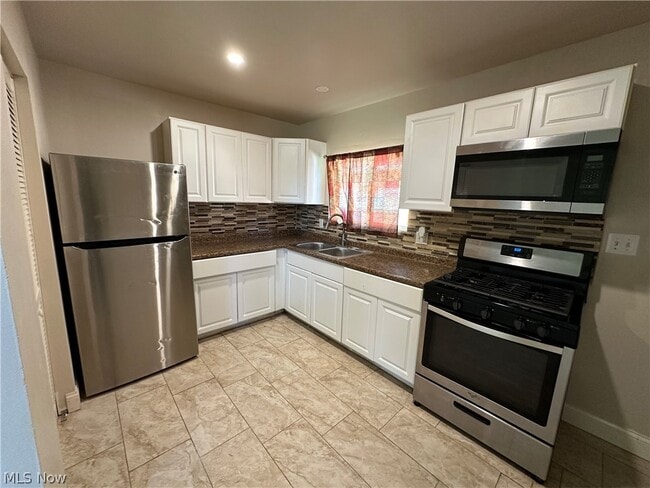 Building Photo - 3020 Northgate Ave