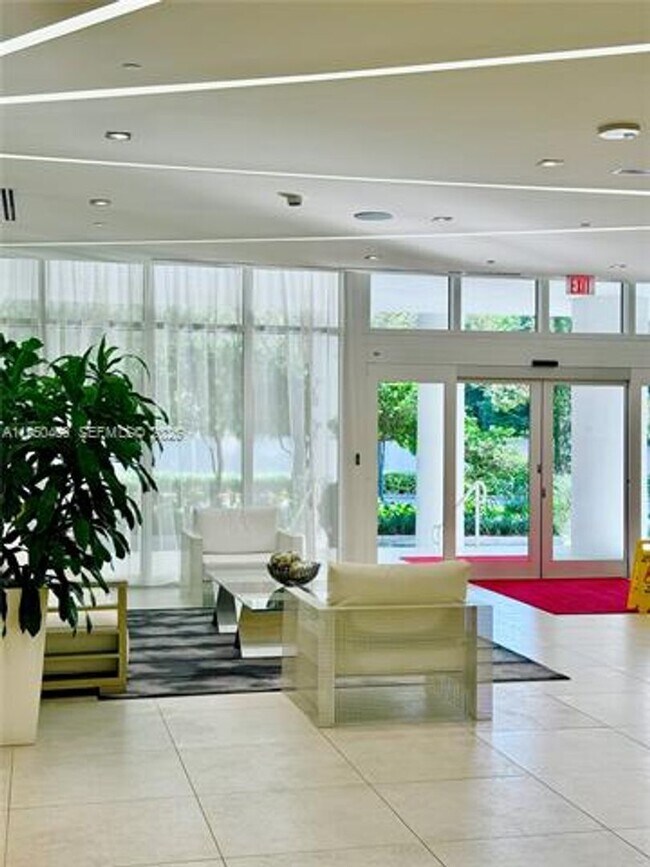 Building Photo - 4250 Biscayne Blvd