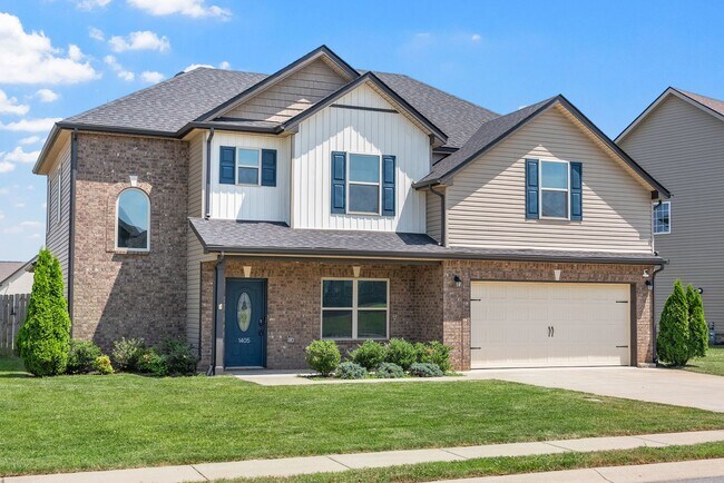 Building Photo - Pet Friendly Four Bedroom!