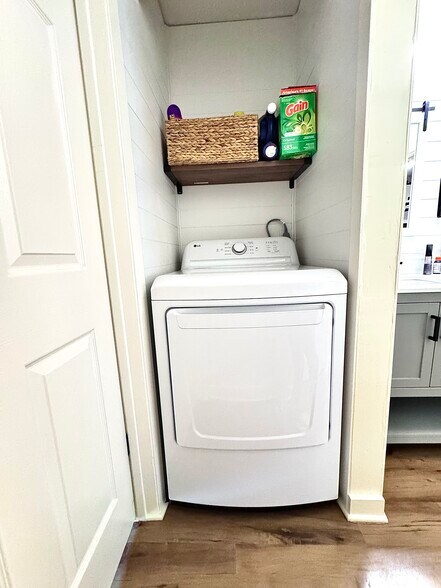 Building Photo - 2120 Pearl St