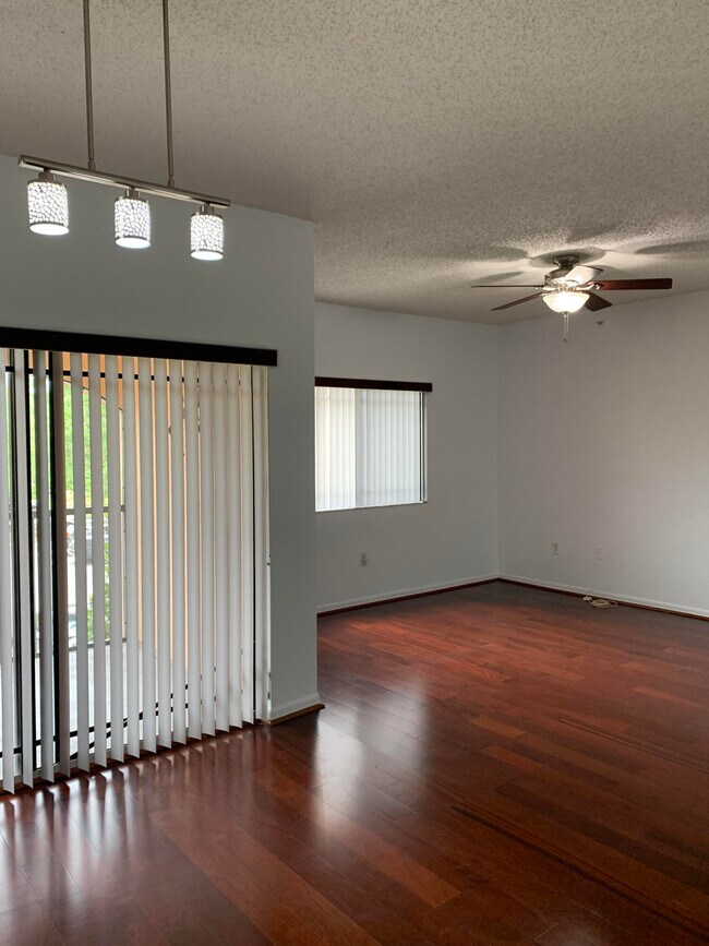 Building Photo - 2811 Grande Pkwy