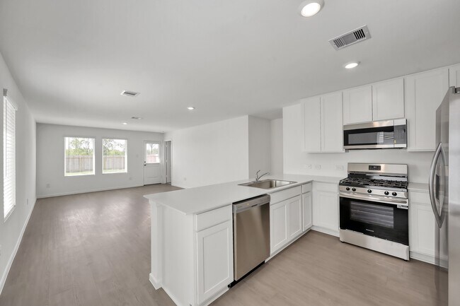 Building Photo - 29635 Knollwood Bay Rd