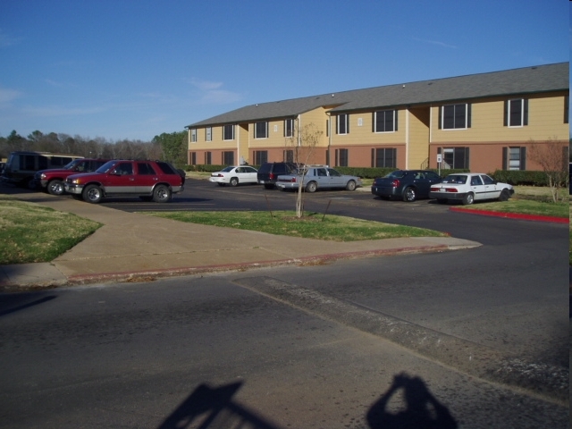 Building Photo - Rose Valley Apartments