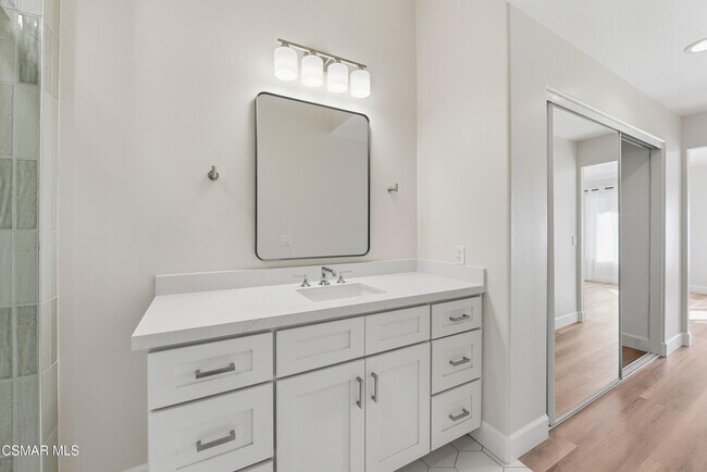 Building Photo - 4822 Parma Dr