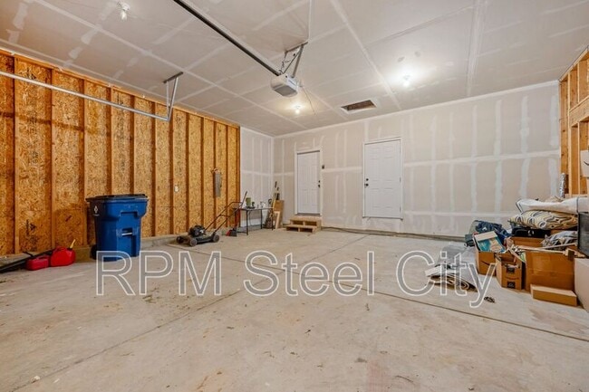 Building Photo - 1710 N Wild Bill Hickock Dr