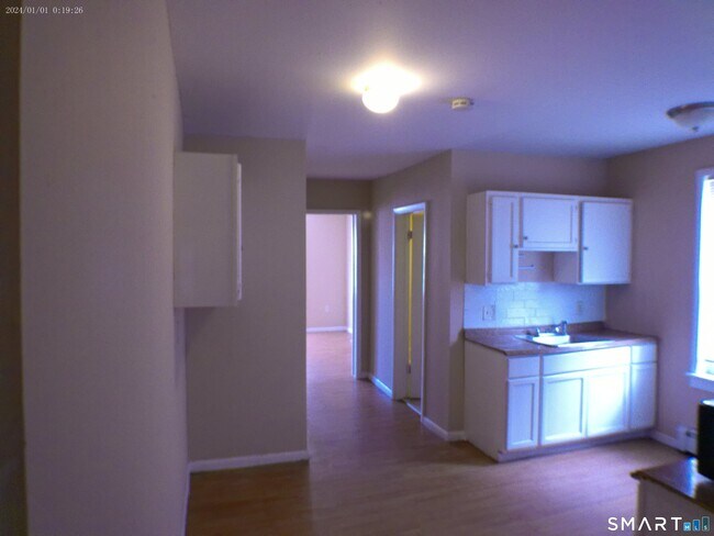 Building Photo - 13 Armstrong Pl