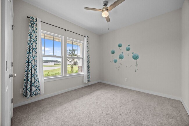 Building Photo - 217 Walker Grv Ln