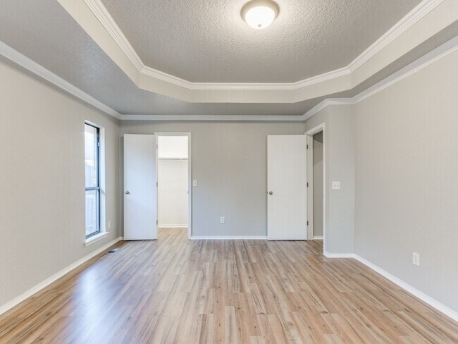 Building Photo - 509 Bluegrass Ln