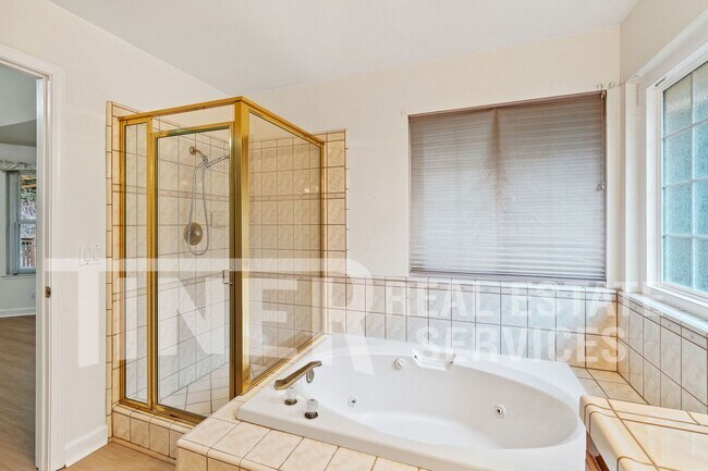 Building Photo - 3921 Rawhide Rd