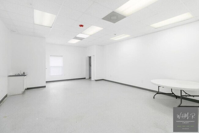 Building Photo - 926 Quincy St