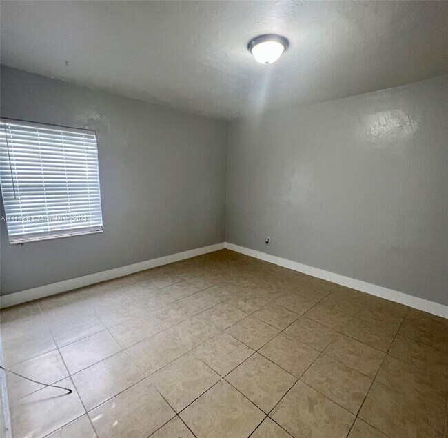 Building Photo - 262 NW 57th St