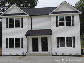 Building Photo - 120 Perry Dr