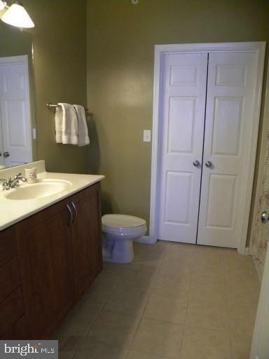 Building Photo - 12954 Centre Park Cir