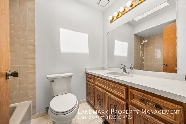 Building Photo - 14518 S Golden Oak Dr