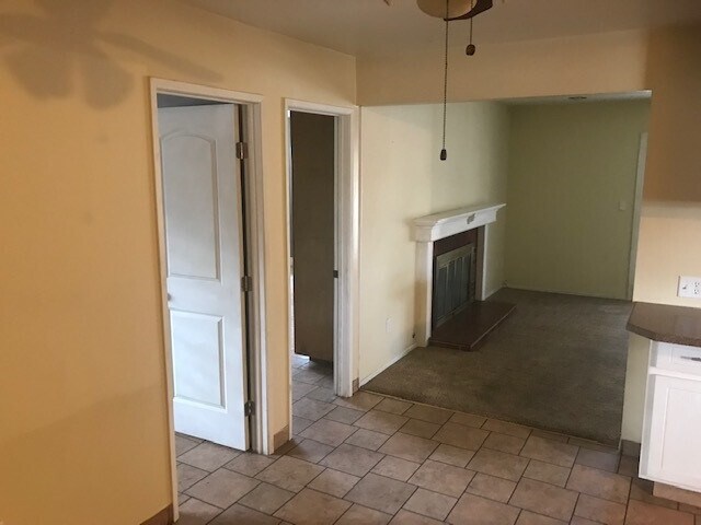 Building Photo - House