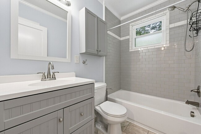 Building Photo - 2408 Cascadilla St