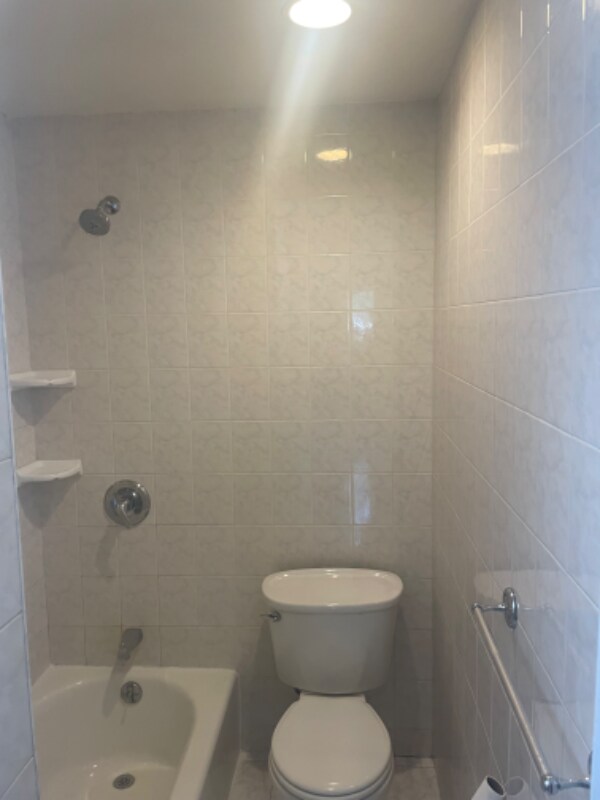 Building Photo - 0 Cromwell Ave