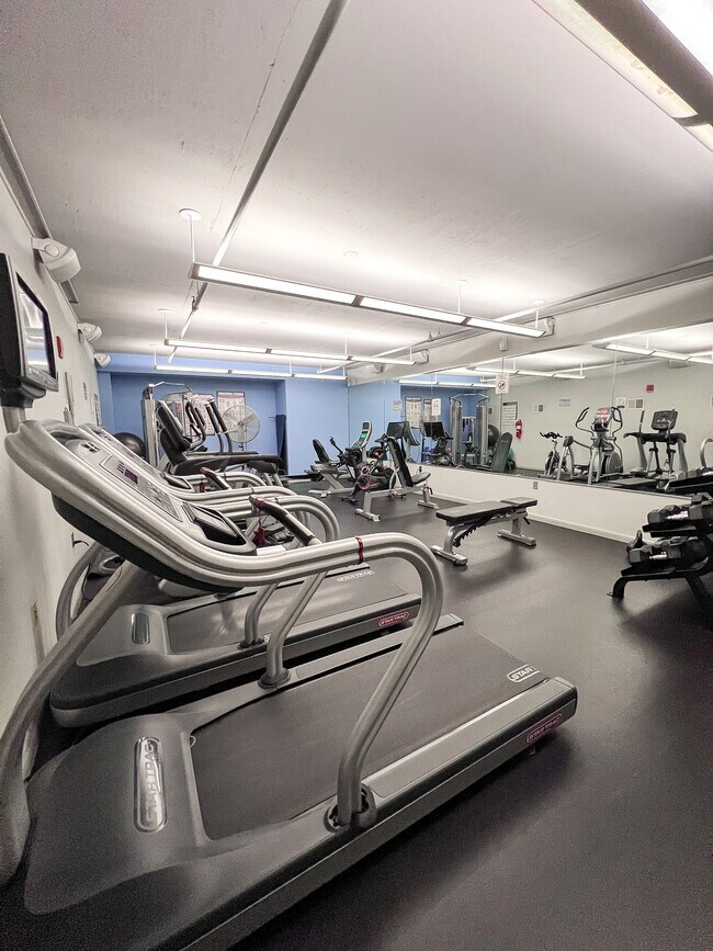Gym /Fitness in premesis - 1300 N St NW