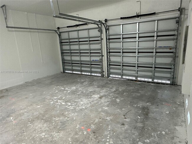 Building Photo - 14580 SW 22nd St