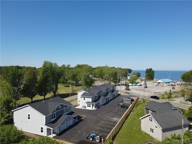 Building Photo - 8987 Iroquois St