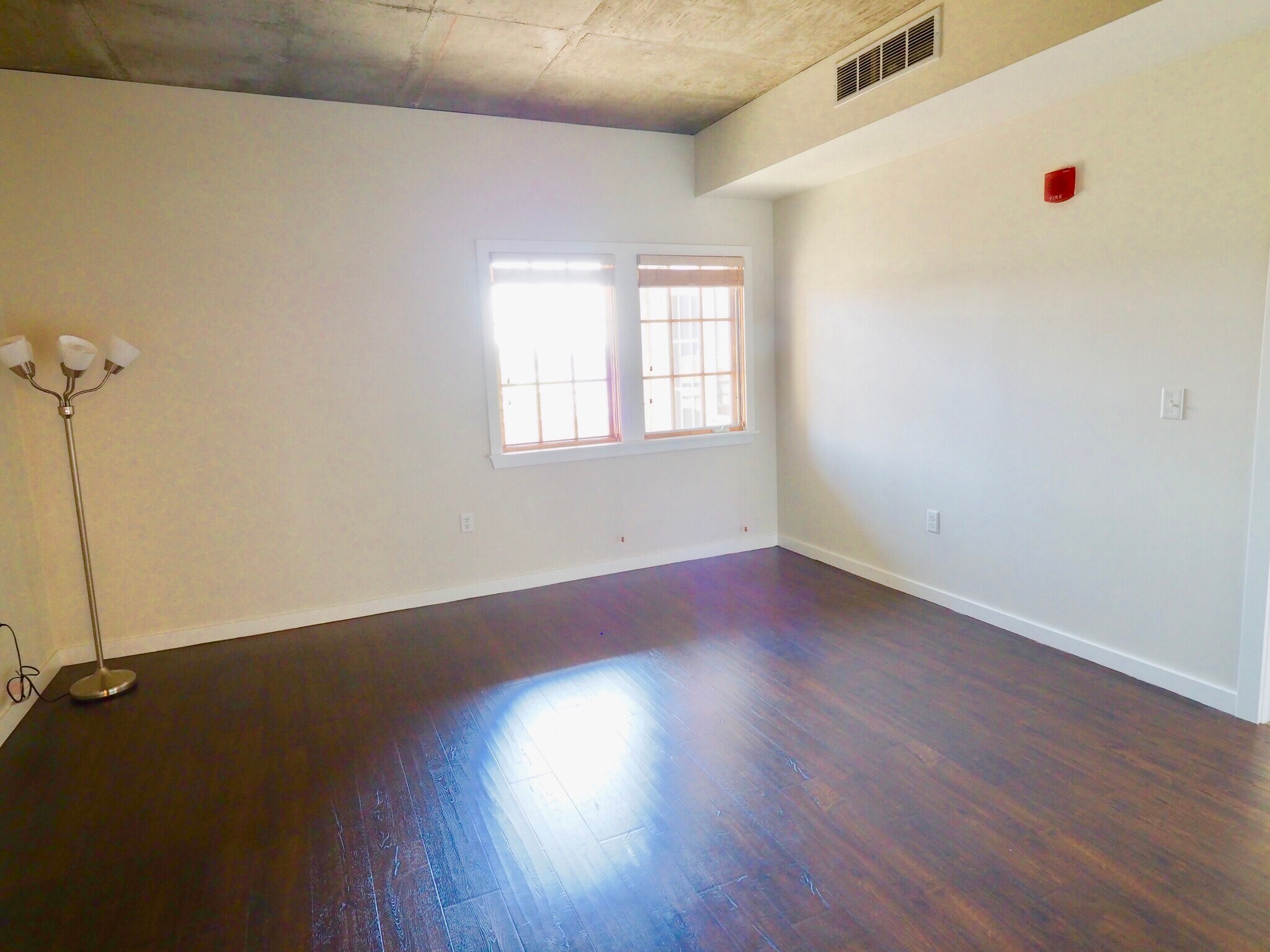 Building Photo - 275 S Harrison St