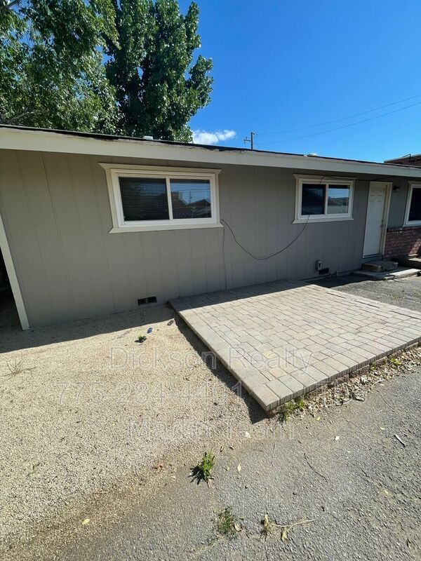 Building Photo - 42 Caliente St