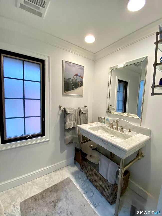 Building Photo - 488 Cognewaugh Rd