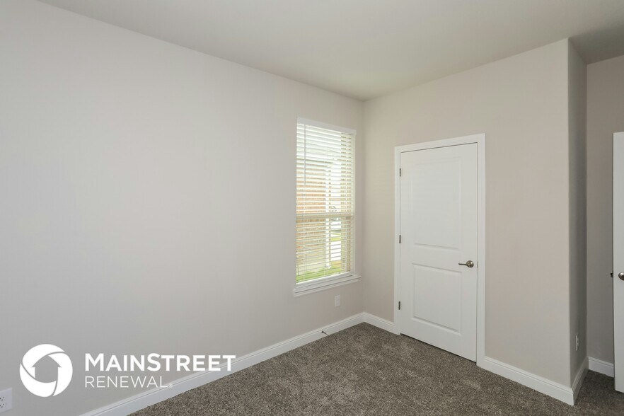 Building Photo - 808 Wilmott Ter