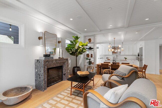 Building Photo - 929 Marco Pl