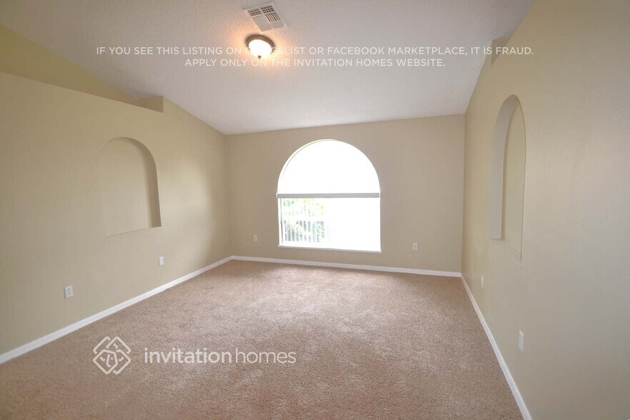 Building Photo - 5148 Laval Dr