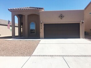 Building Photo - 3716 Loma Cortez Dr