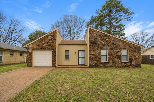 Building Photo - 6218 Ridgeline Dr