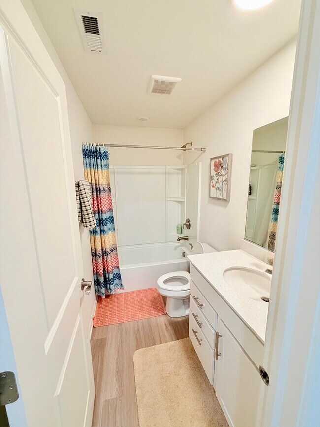 Building Photo - 2826 Kessler Dr