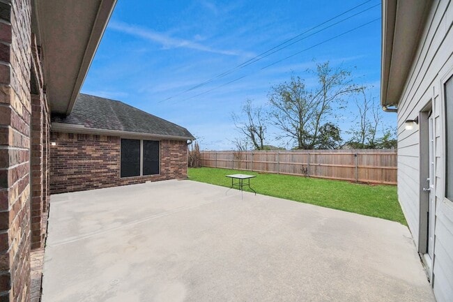 Building Photo - 2009 Amado Ln