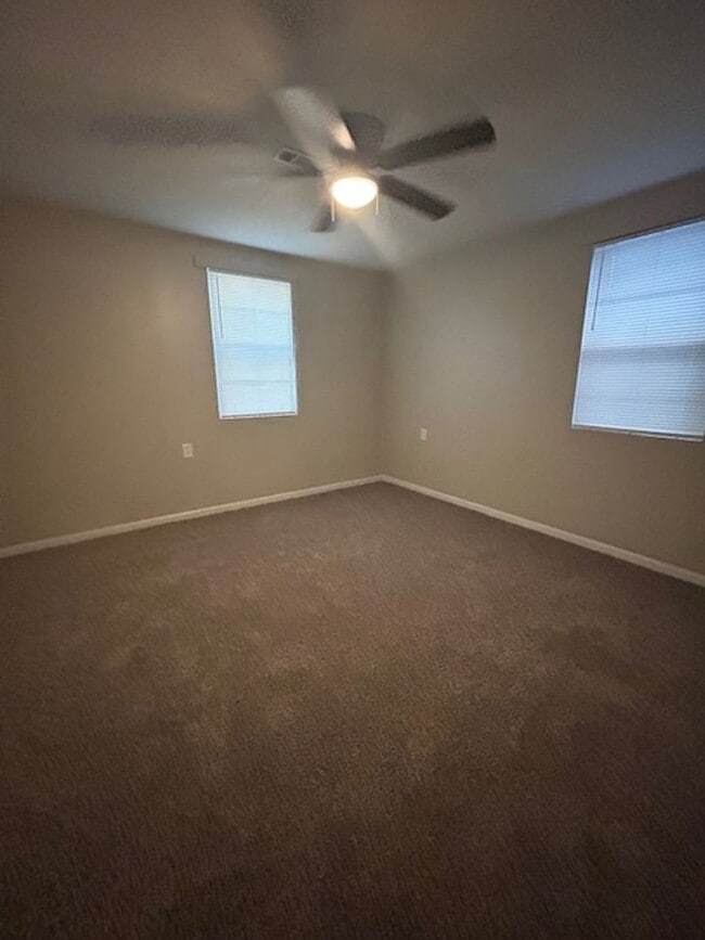 Building Photo - Call Property Manager Tonia Rollins at (50...