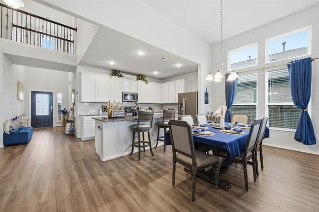 Building Photo - 5928 Agostino Dr