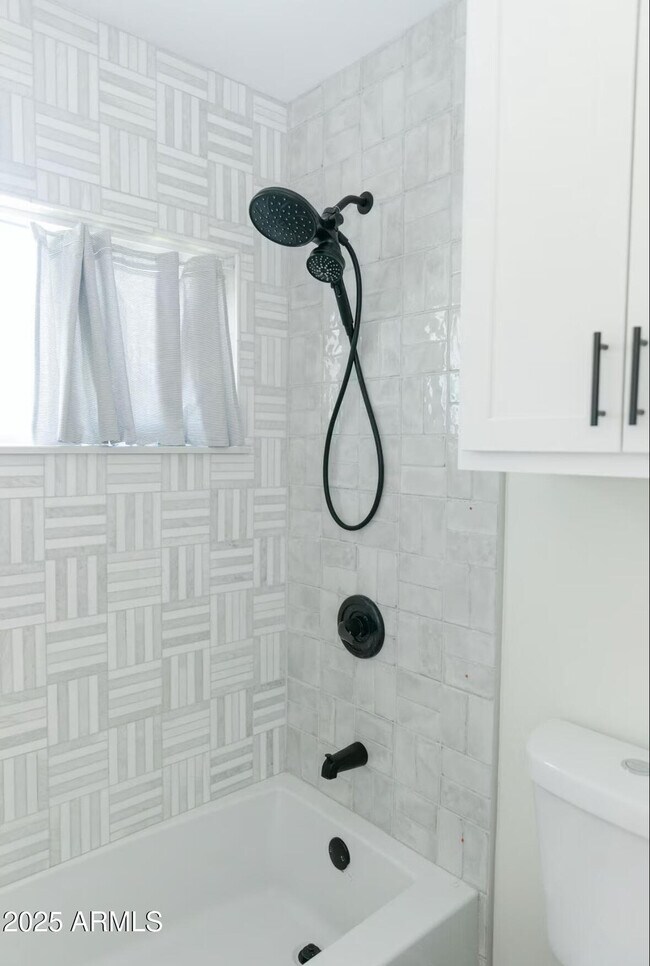 Building Photo - 7715 E Avalon Dr