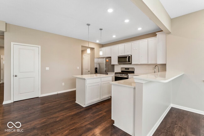 Building Photo - 6874 Nottingham Ln