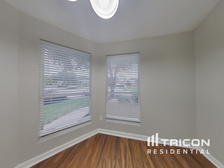 Building Photo - 15322 Acorn Green Ct