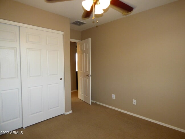 Building Photo - 8623 S 40th Dr