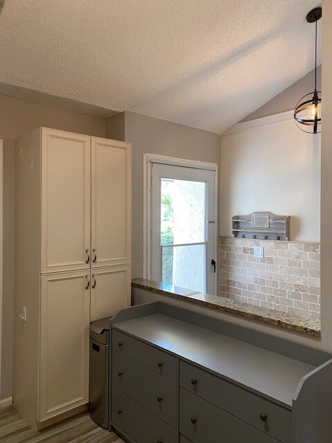 Building Photo - 416 Buttonwood Pl