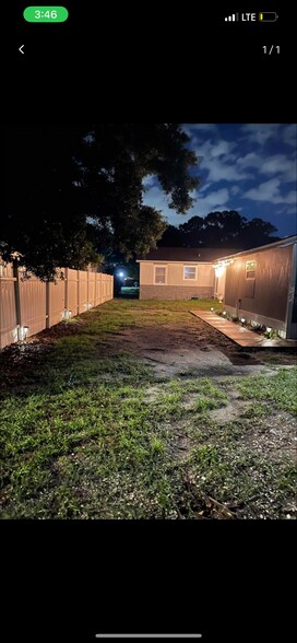 Building Photo - 4520 Burlington Ave N